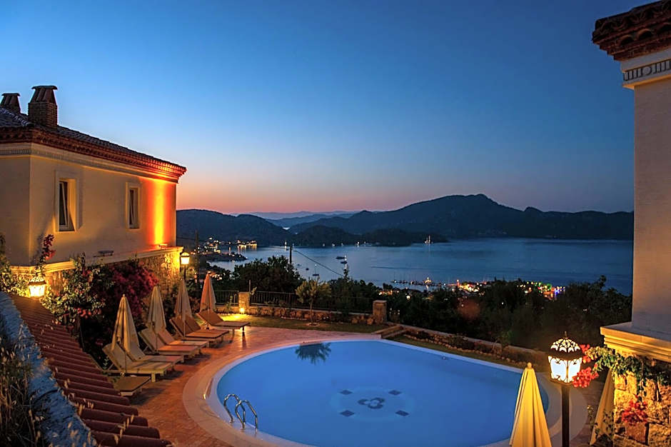 Swan Lake Hotel - Adult Only
