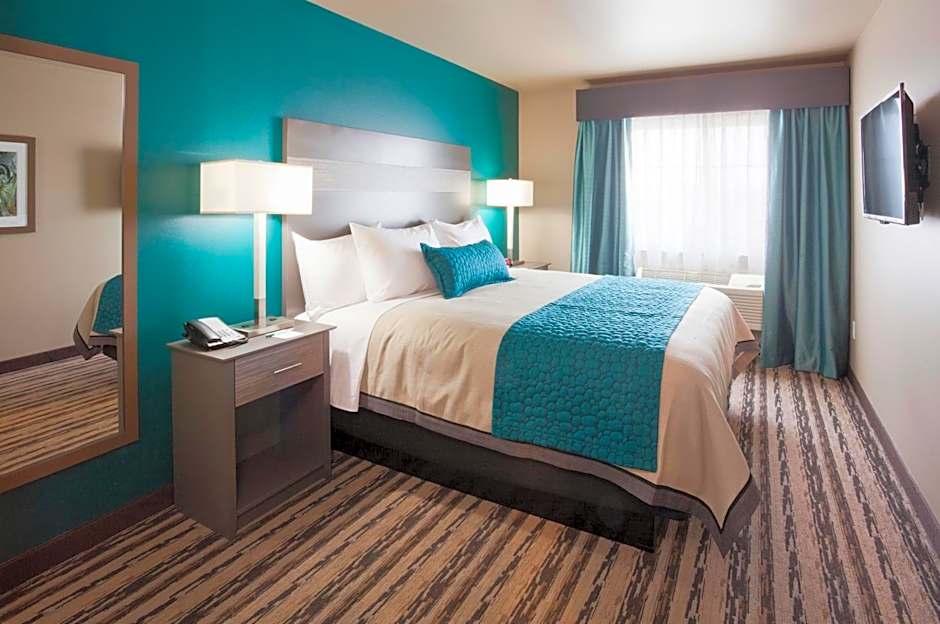 GrandStay Hotel & Suites Valley City