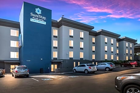 SureStay Plus Hotel by Best Western SeaTac Airport
