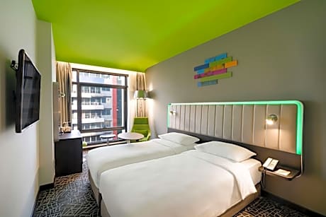 Superior Room with City View