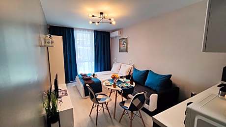 Bayview Family Garden Studio A1