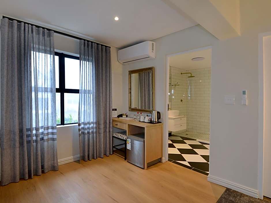 Hilton Homestead by ANEW