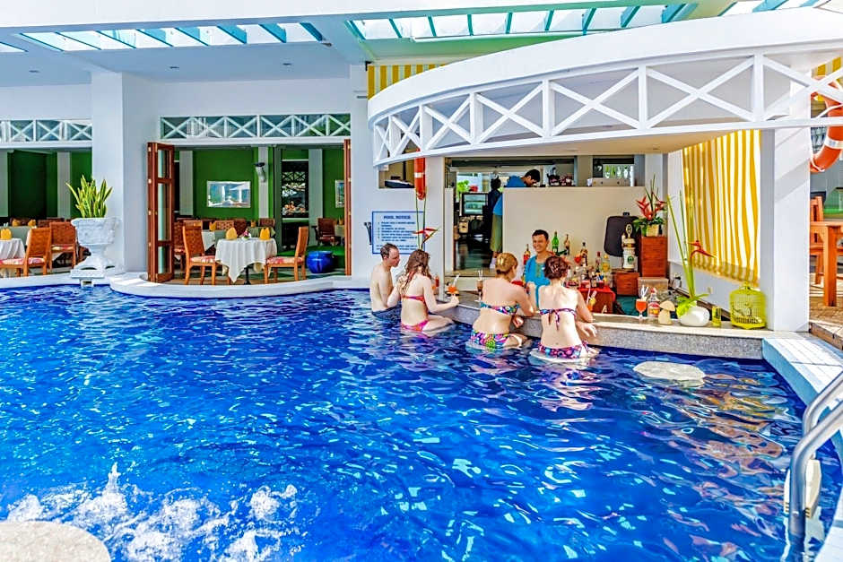 Andaman Seaview, Karon Beach - SHA Plus