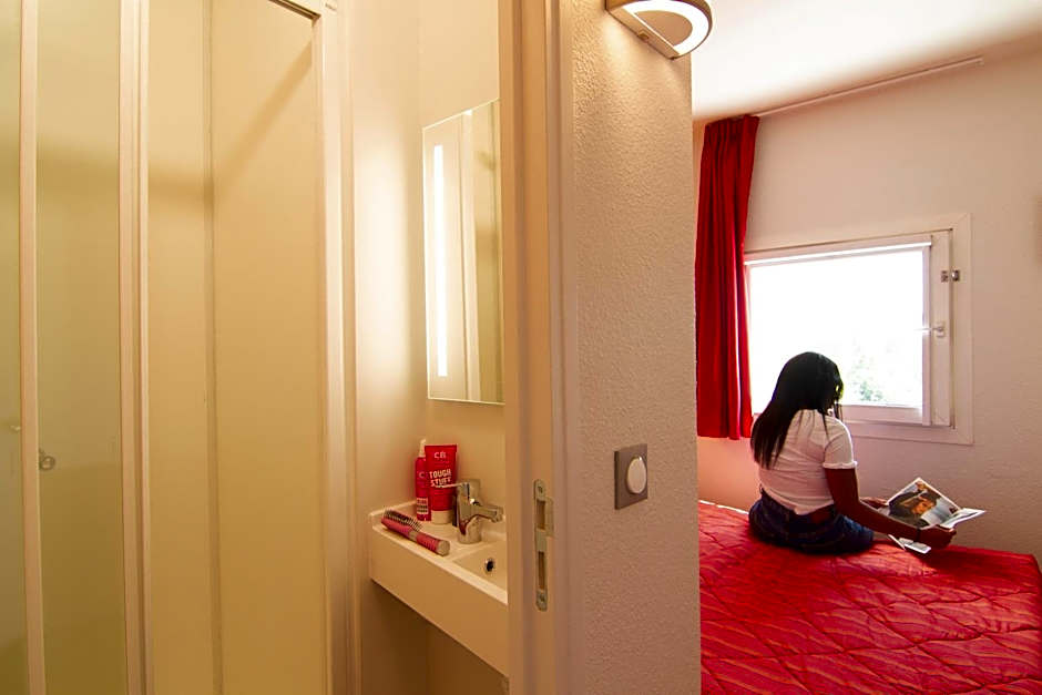 Premiere Classe Troyes Sud - Parc St Thibault