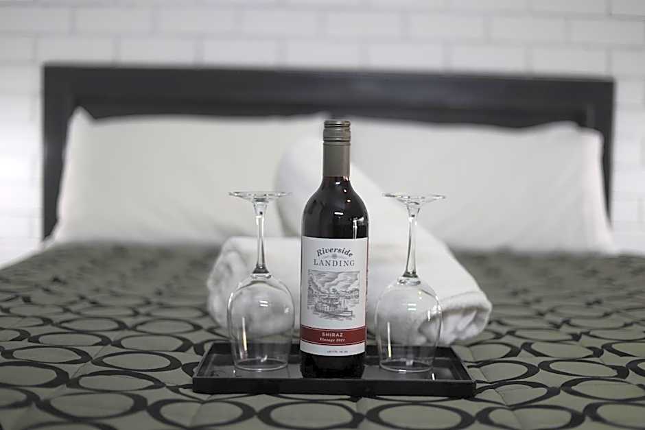 The Town House Motor Inn