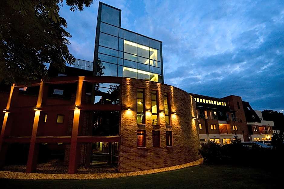 Holiday Beach Budapest Wellness Hotel with Sauna Park