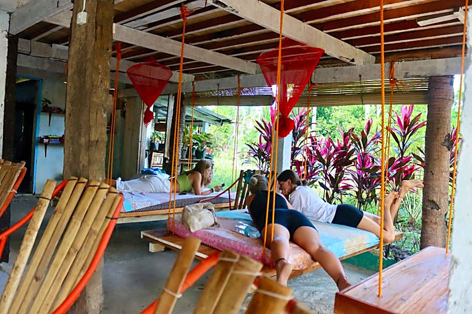 Bohol Hammock Hostel
