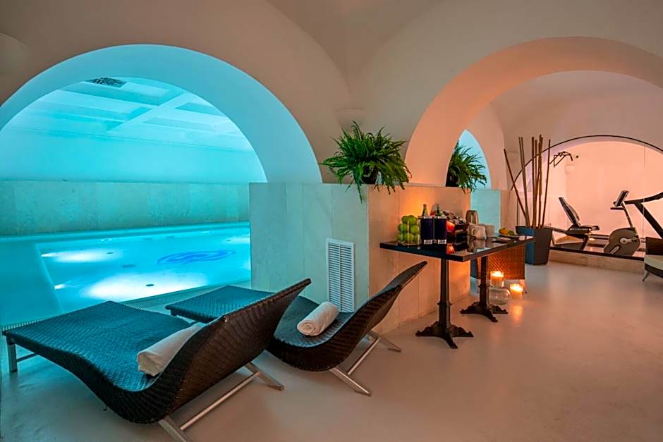 Photo 1 of 95 of Rose Garden Palace by OMNIA hotels