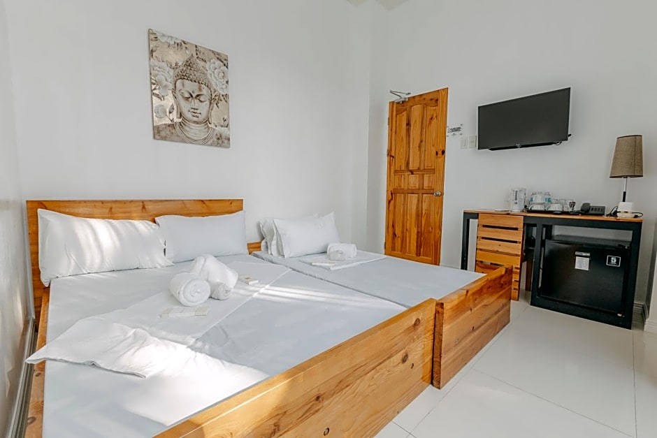 The Marc Vannelli Oslob