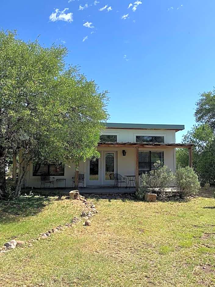 DAVIS MOUNTAINS INN BED AND BREAKFAST - ADULT ONLY