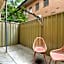 Renovated 1BR Unit CBD Parking Wi-Fi South Tce