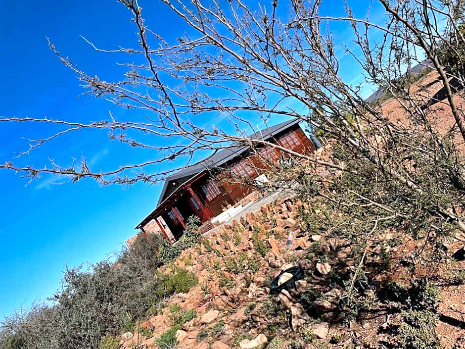 Klein Karoo Game Lodge