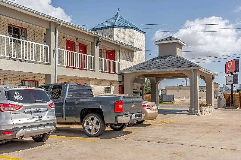 Econo Lodge - near Houston Medical Center-NRG Park