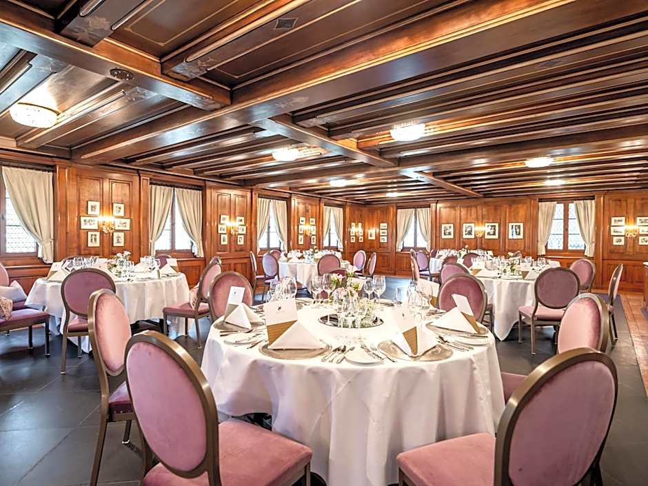 Swiss-Chalet Merlischachen - Historik Chalet-Hotel Lodge