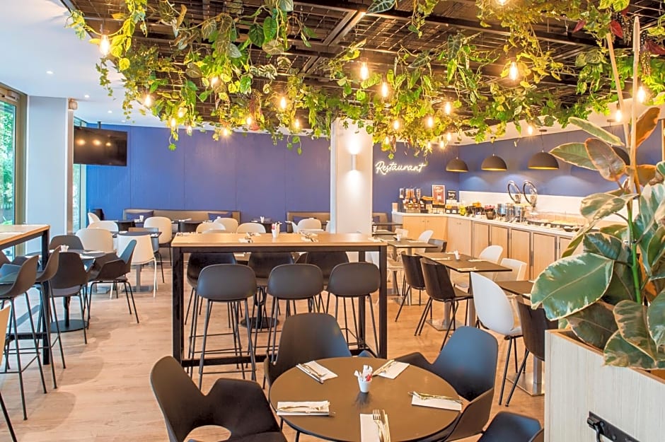 Holiday Inn Express Paris-Canal De La Villette By IHG