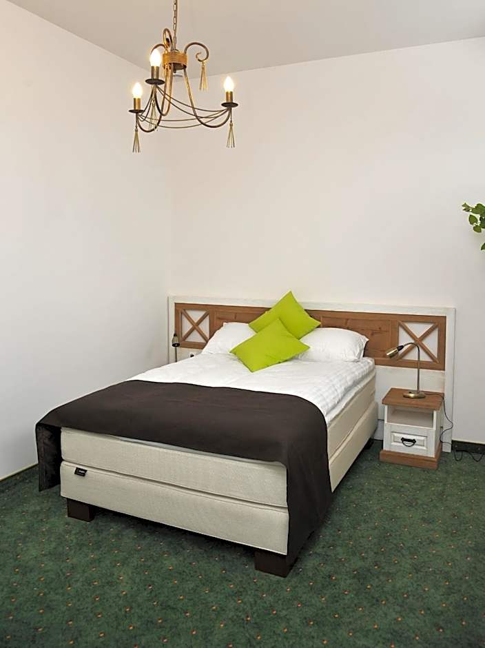 Hotel Sandro Silver & Spichlerz Antoniny