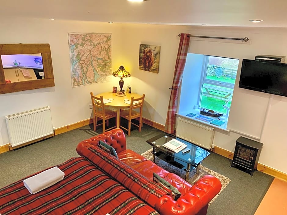 Garrison Farm with Hot Tub