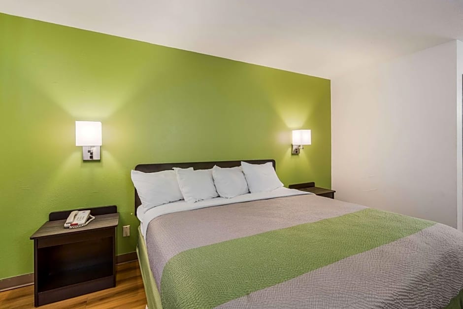 Motel 6-Fargo, ND - South