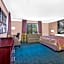 Super 8 by Wyndham Austell/Six Flags