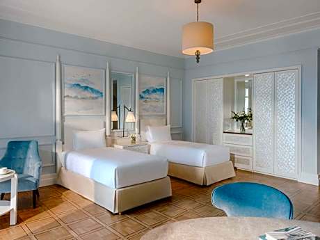 Deluxe Twin Room with Lake View