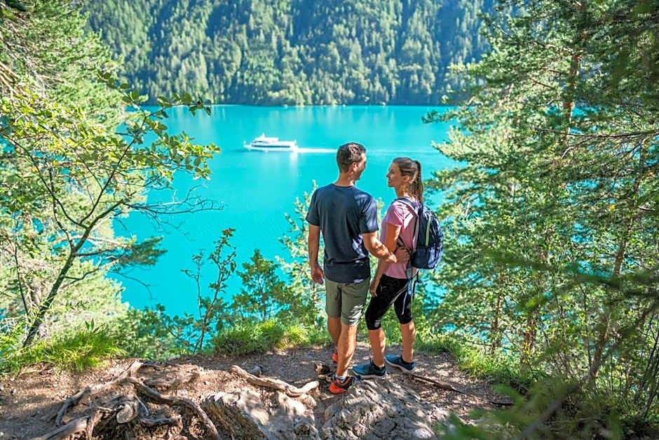 Der Kaerntnerhof am Weissensee, SeeHotel & SeeApartments direkt am See