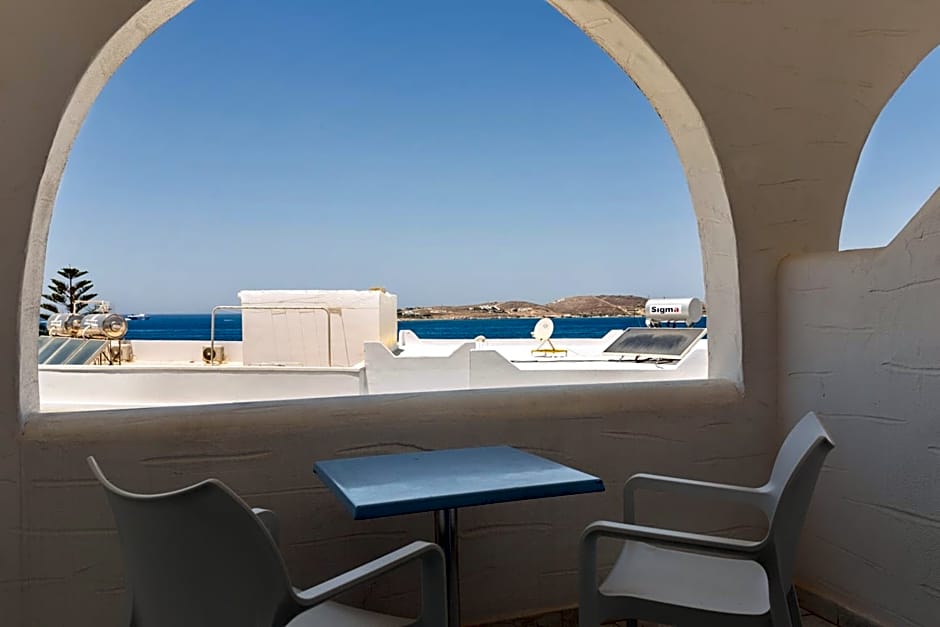 Stratos Apartments & Studios