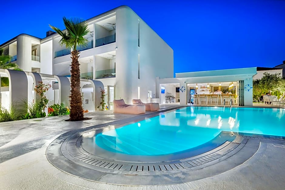 Cocoοns Suites & Villas Fourka