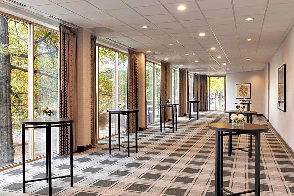 Omni Charlottesville Hotel