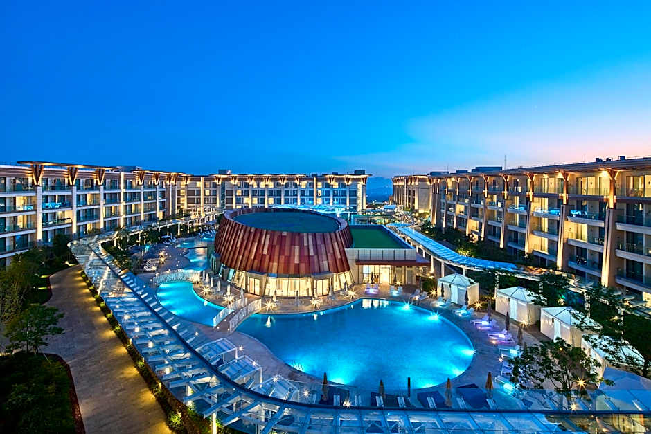 Marriott Jeju Shinhwa World Hotel