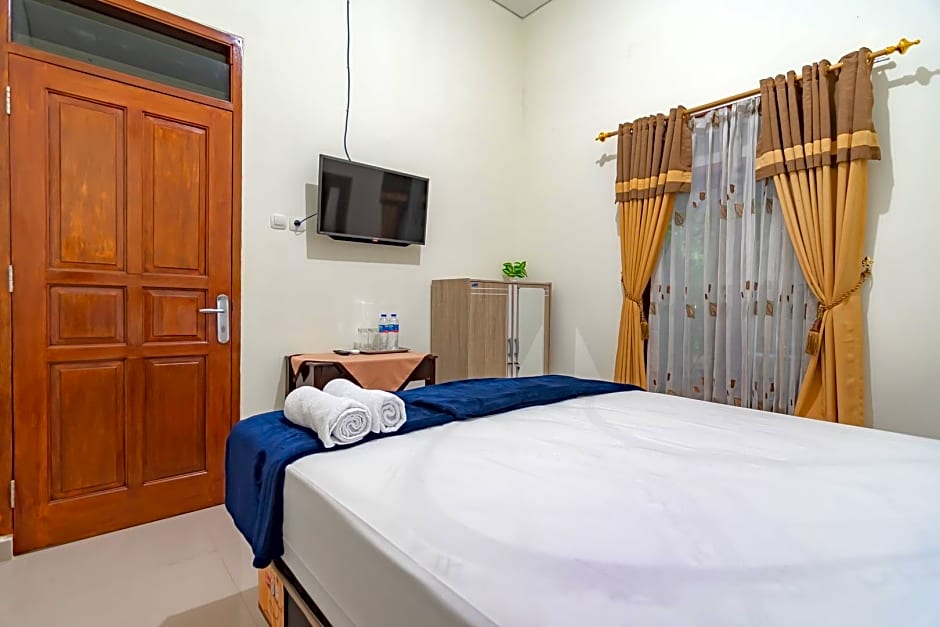 The Lima Guest House Syariah Mitra RedDoorz