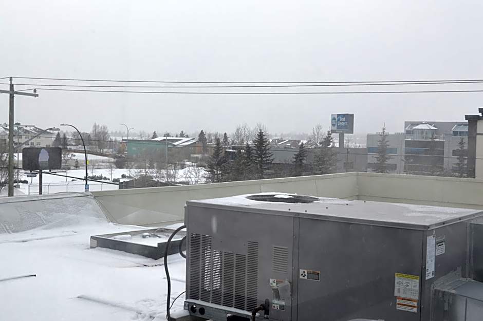 Airport Traveller's Inn