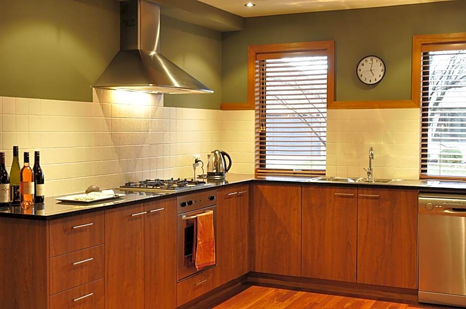 Lansdown Villa Apartments