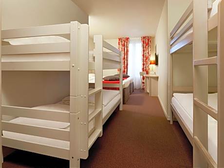 Standard Room with 2 Single Beds and 4 Bunk Beds