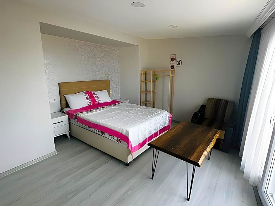 Airport Black Sea Hotel & Restaurant