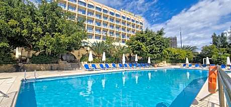Navarria Hotel