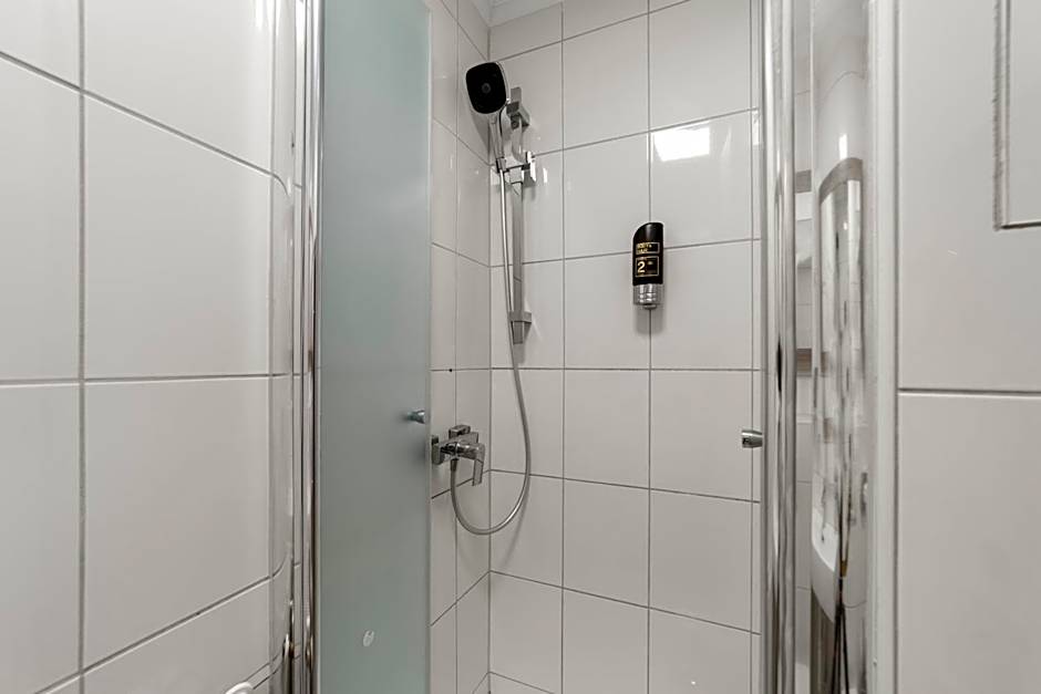 NEU - Sona Design Rooms - CITY CENTER -