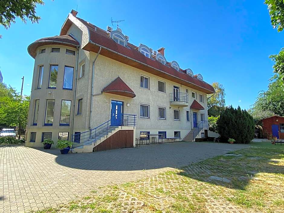 Hermina apartmanház