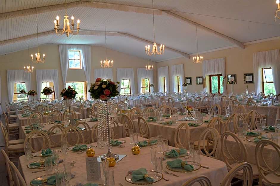 Halliwell Country Inn