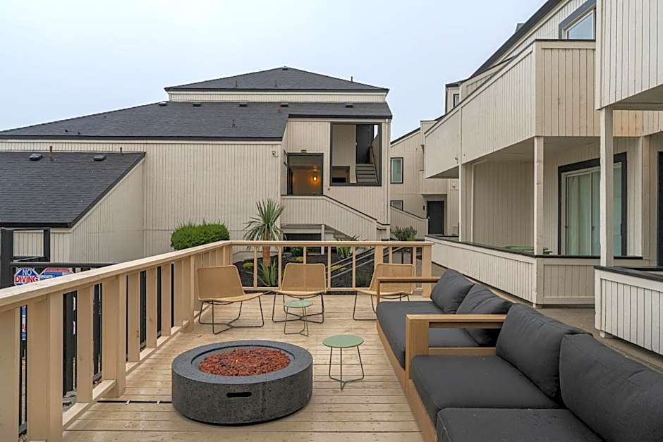 Bodega Coast Inn and Suites