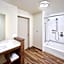 Holiday Inn Express Sarnia - Point Edward By IHG
