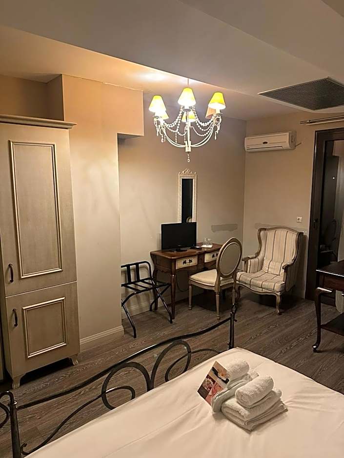 Melies Boutique Hotel