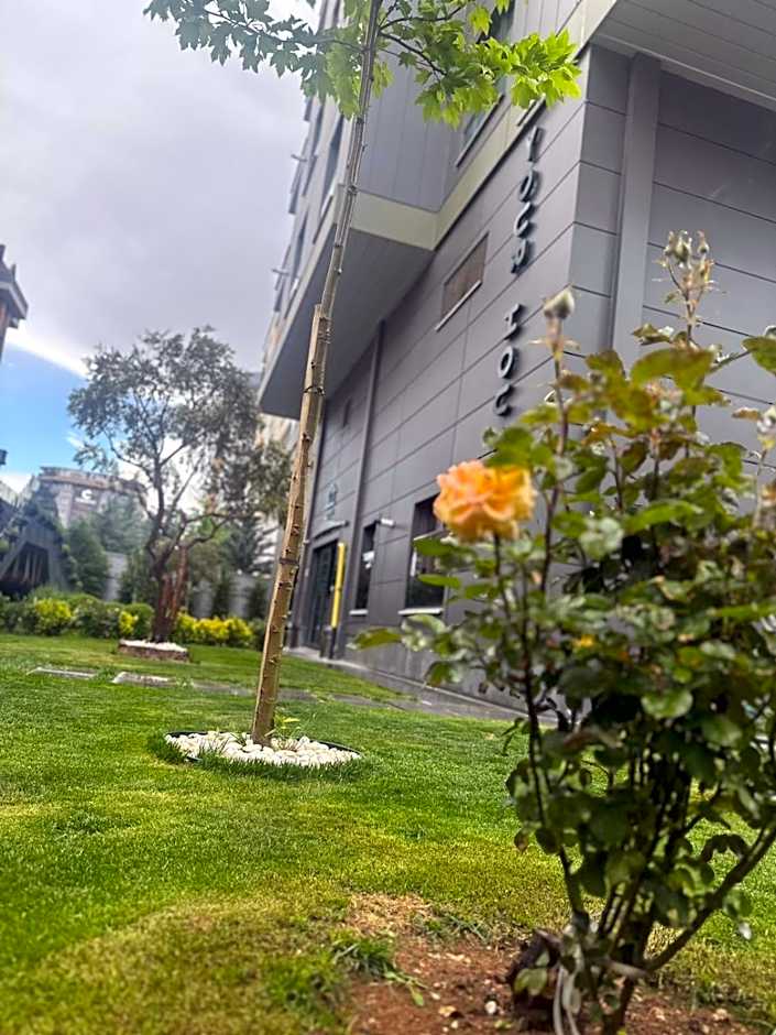 YOUR HOUSE Apart Otel