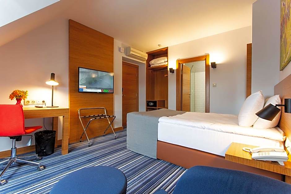 BEST WESTERN TERMINUS HOTEL