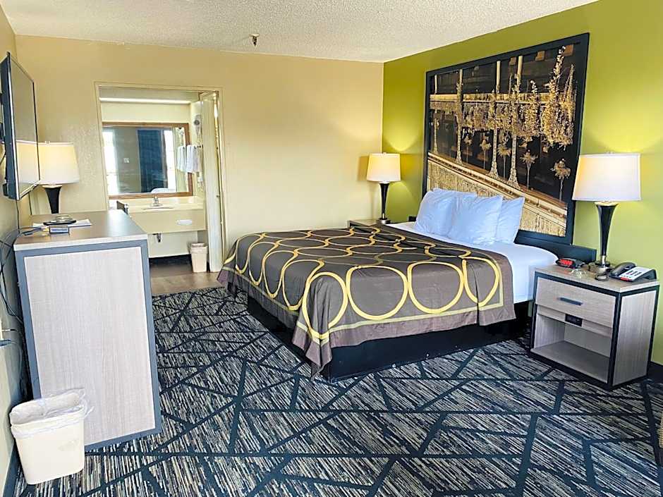 Super 8 by Wyndham New Iberia