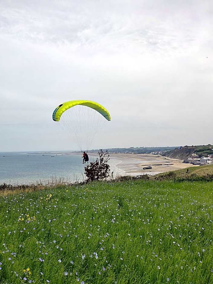 LE RUBAN BLEU FACE A LA MER