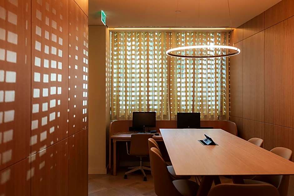 Lumen Hotel & The Lisbon Light Show