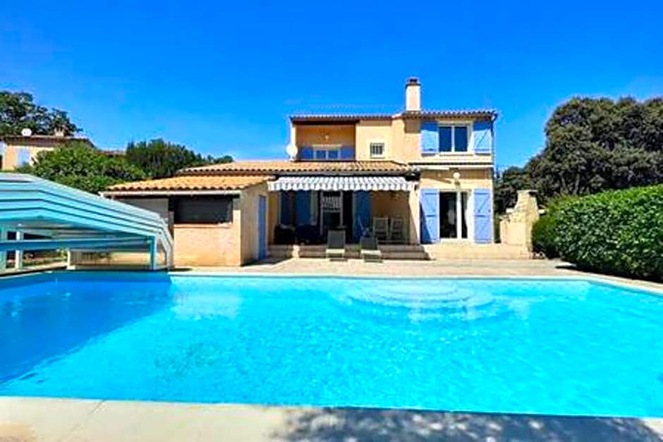 La Maison Bleue