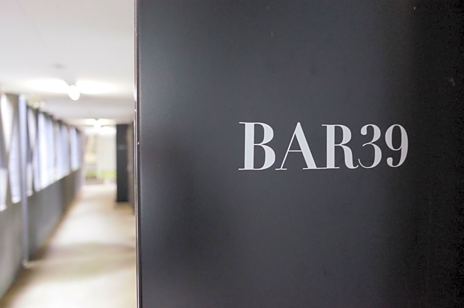 Bar 39