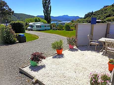 Picton's Waikawa Bay Holiday Park