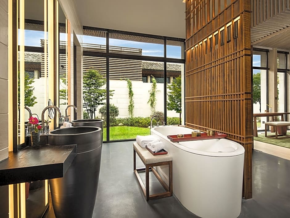 AHN LUH Zhu Jia Jiao